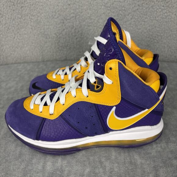 Nike Lebron VIII 8 QS Laker's Court Purple Gold DC8380-500 Men's Size 8.5 - Picture 3 of 16